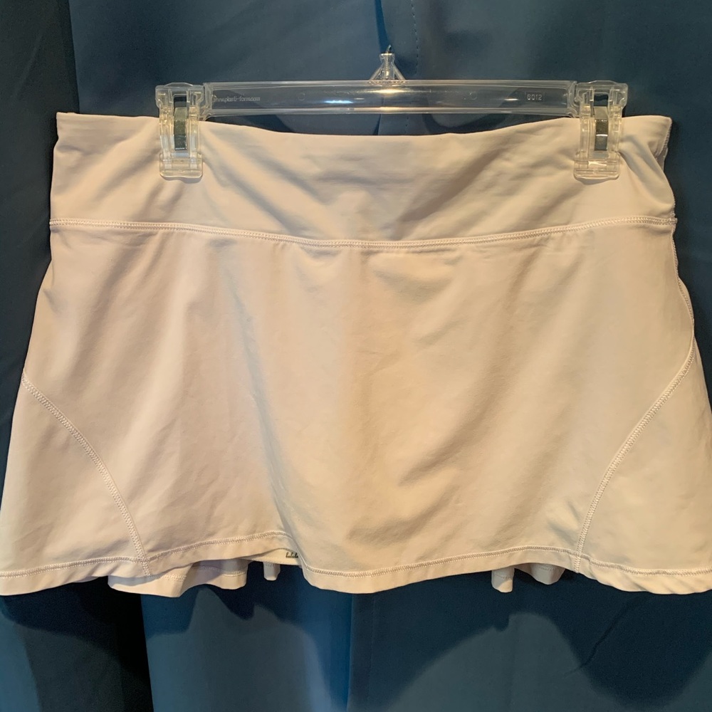 Lululemon White Skort -Size 8 -excellent condition